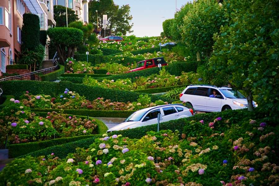 20 самых красивых, ярких и необычных улиц со всего мира