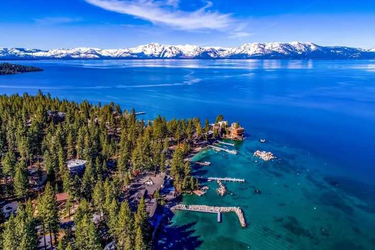 Фото озера Тахо в США. Большая галерея качественных и красивых фотографий озера Тахо, которые Вы можете смотреть на нашем сайте...
