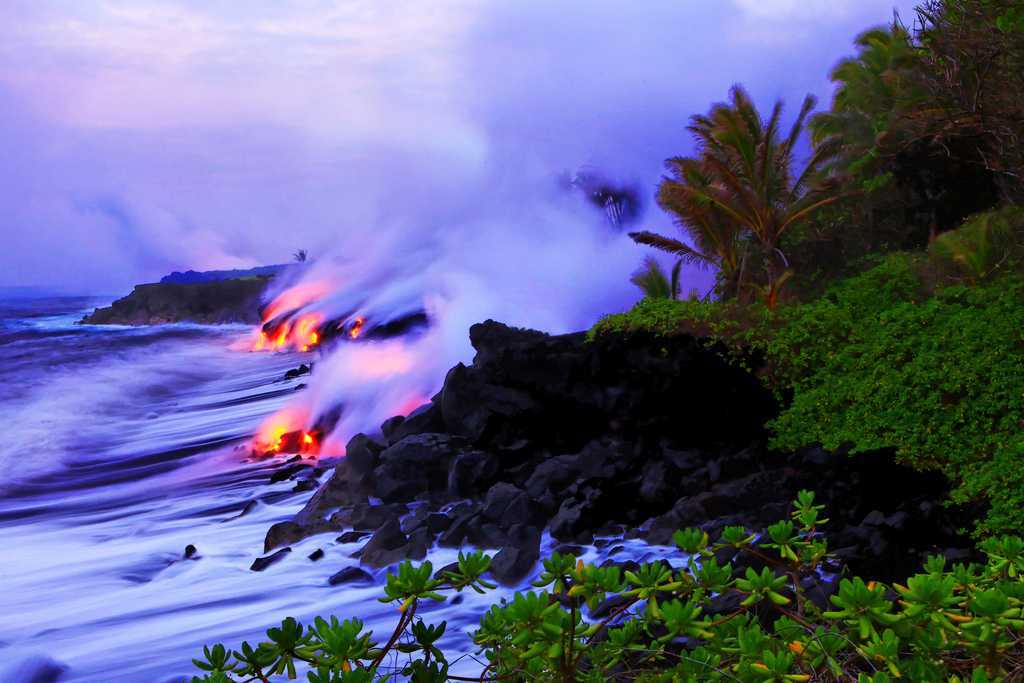 Фото Национального парка Гавайские вулканы в США. Большая галерея качественных и красивых фотографий Национального парка Гавайские вулканы, которые Вы можете смотреть на нашем сайте...