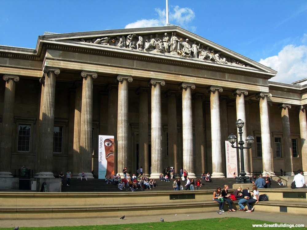 Знаменитый музей в лондоне. Британский музей в Лондоне. Знаменитый британский музей. Британский музей - музей изобразительного искусства. The British Museum библиотека снаружи.