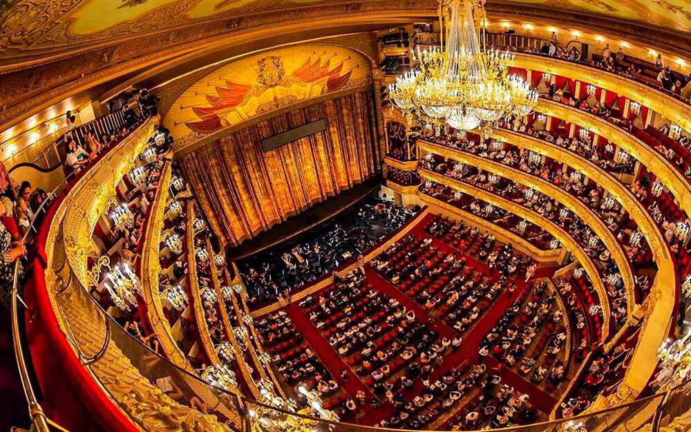 Metropolitan opera