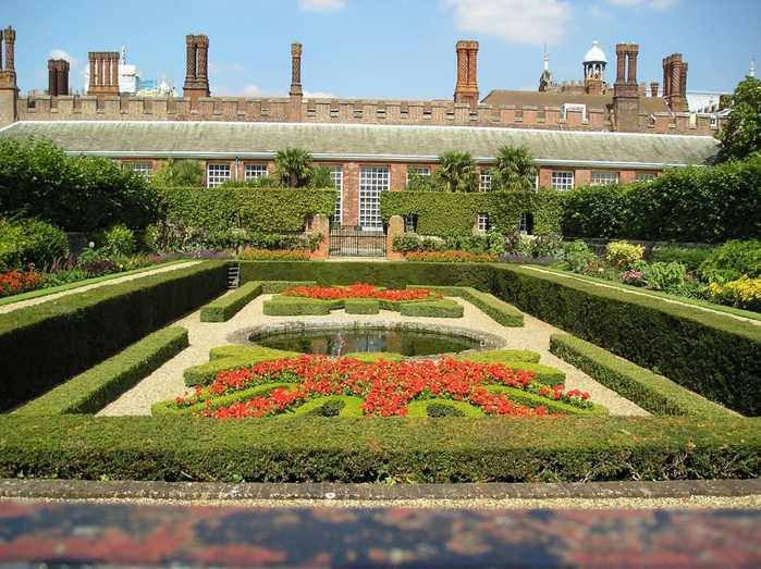 Дворец хэмптон-корт - hampton court palace