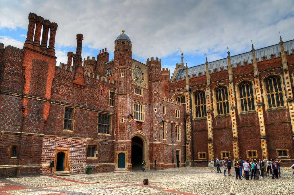 Дворец хэмптон корт в лондоне - история, интересные факты и фото