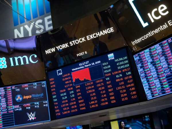 Фото Нью-Йоркской фондовой биржи в Нью-Йорке, США. Большая галерея качественных и красивых фотографий Нью-Йоркской фондовой биржи, которые Вы можете смотреть на нашем сайте...
