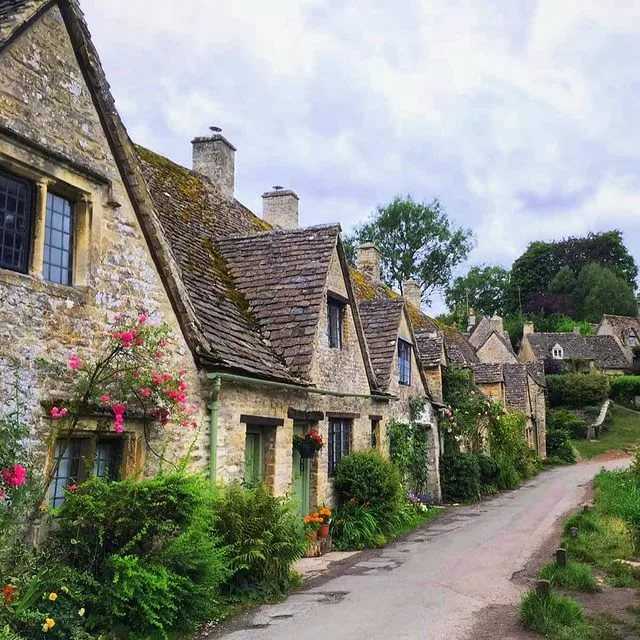 Чем известен котсуолдс и что можно увидеть туристу в cotswolds (великобритания) — авиакомпания победа