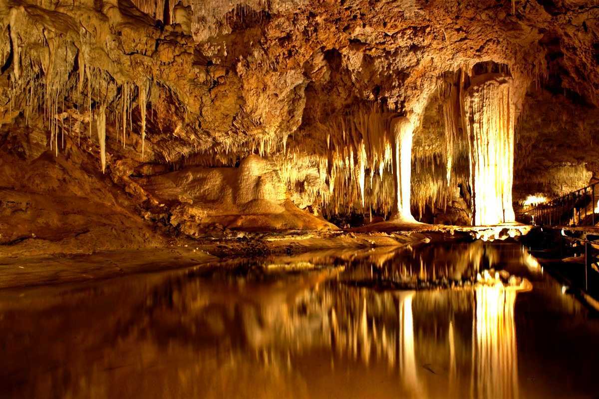 Big mother nature cave. Флинт Мамонтова пещера. Мамонтова пещера США. Флинт Ридж Мамонтова пещера. Национальный парк Мамонтова пещера.